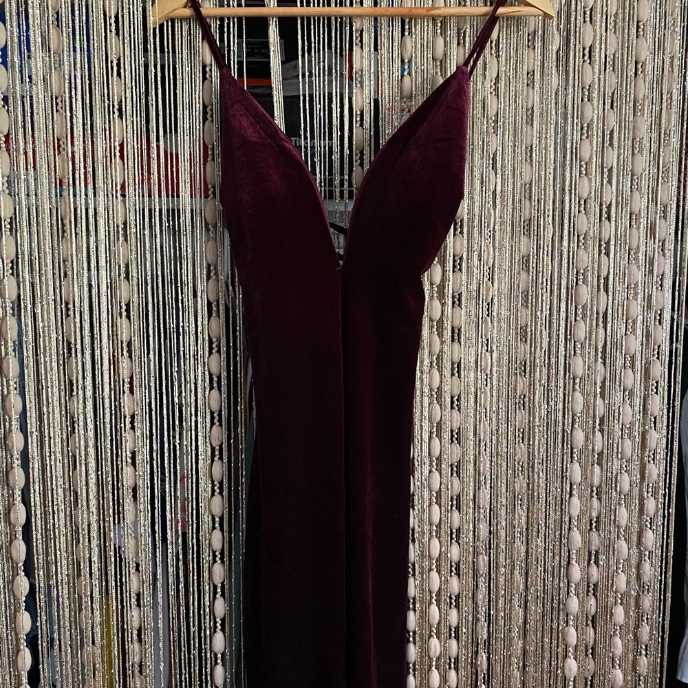 Midi velvet open back dress